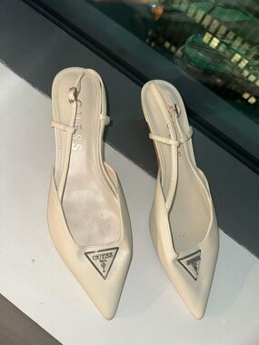 GUESS Cream Pointed Toe Slingback Mules with Logo Accent